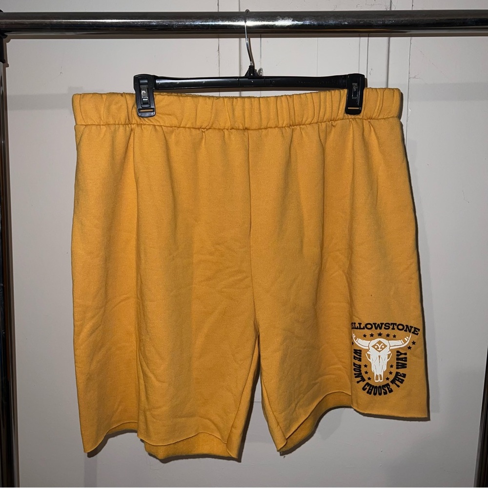 Yellowstone Graphic Print Size 3X Sweat Shorts Mustard Yellow
